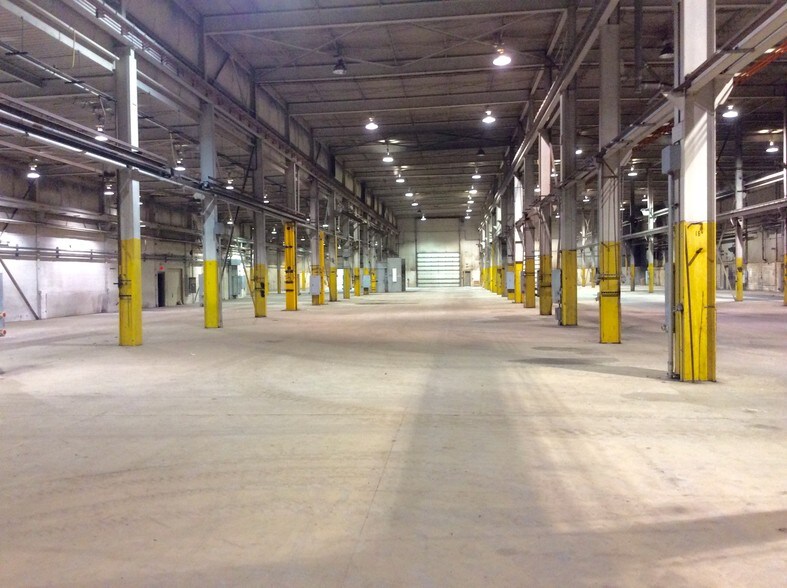 903 S 60th Ave, Wausau, WI à louer - Photo intérieure - Image 2 de 9