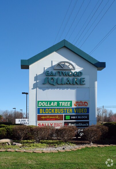 584-600 South Ave, Akron, OH à louer - Photo du bâtiment - Image 3 de 9