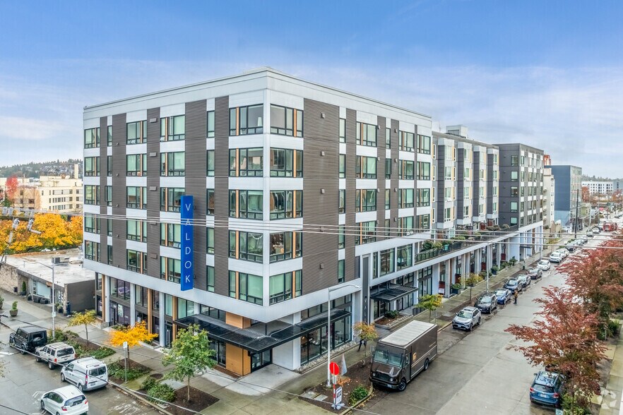 1701 NW 56th St, Seattle, WA à louer - Photo du bâtiment - Image 2 de 4