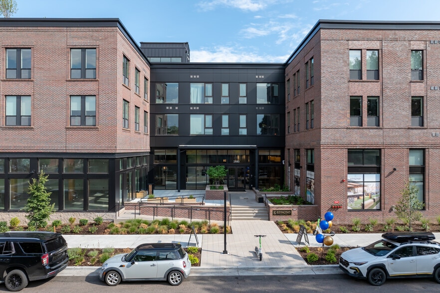 2480 Arapahoe St, Denver, CO for lease - Building Photo - Image 3 of 9