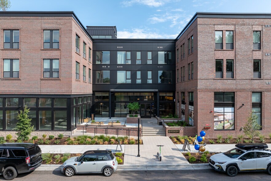 2480 Arapahoe St, Denver, CO à louer - Photo du bâtiment - Image 3 de 9