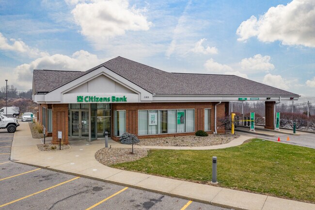 Plus de détails pour 1165 E Waterloo Rd, Akron, OH - Commerce de détail à vendre