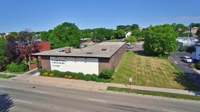 706 N Main St, Rockford, IL for sale Interior Photo- Image 1 of 19
