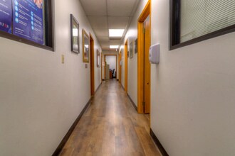 2715 Oak St, Jacksonville, FL for lease Interior Photo- Image 2 of 3