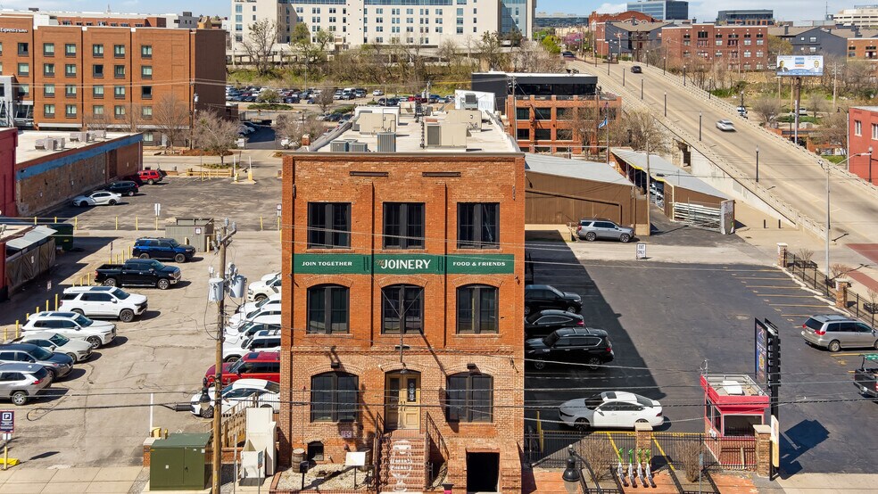 121 E Sheridan Ave, Oklahoma City, OK à louer - Photo du bâtiment - Image 2 de 7