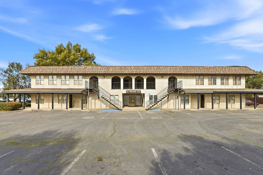 825 9th St, Marysville, CA for sale - Building Photo - Image 2 of 24