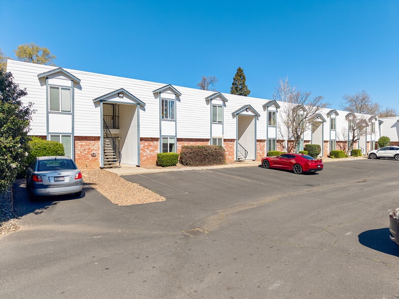 931-939 W East Ave, Chico, CA for sale - Building Photo - Image 2 of 29