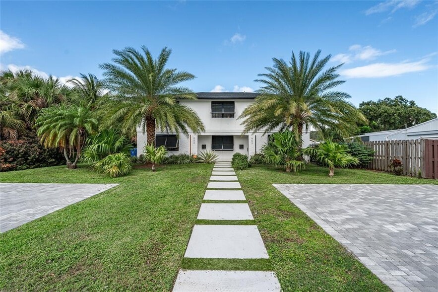 807 SW 14th Ct, Fort Lauderdale, FL à vendre - Photo principale - Image 1 de 11