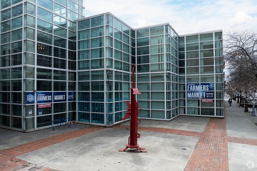 49 4th St, Troy, NY à vendre - Photo du bâtiment - Image 3 de 13