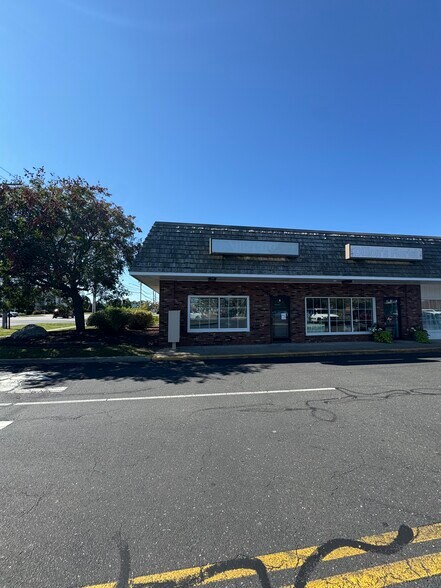 232-242 Boston Post Rd, Milford, CT à louer - Photo du bâtiment - Image 2 de 10