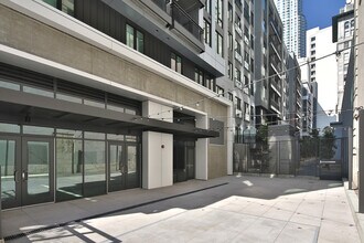 437 S Hill St, Los Angeles, CA for lease Building Photo- Image 2 of 3