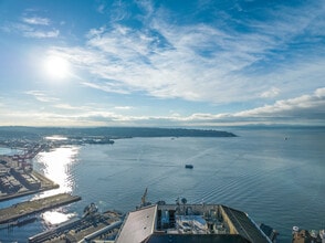 999 3rd Ave, Seattle, WA for lease Building Photo- Image 2 of 17