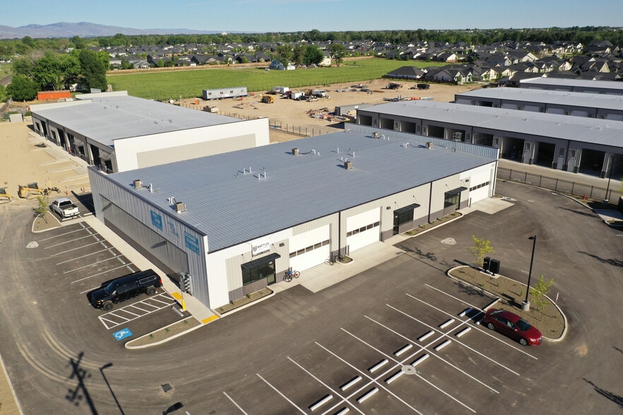 220 S Herons Flight Ln, Eagle, ID for lease - Building Photo - Image 2 of 5