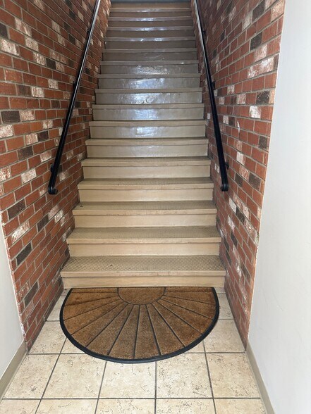 22-26 W Main St, Patchogue, NY à louer - Photo du bâtiment - Image 3 de 16