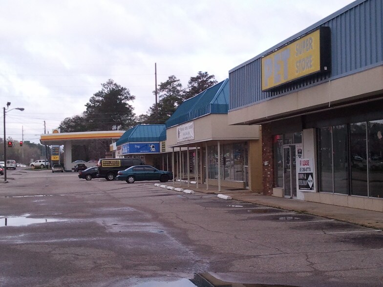 2611-2625 Lincoln Rd, Hattiesburg, MS for lease - Primary Photo - Image 1 of 3