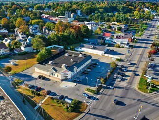 Plus de détails pour 210 Main St, Waterville, ME - Commerce de détail à vendre