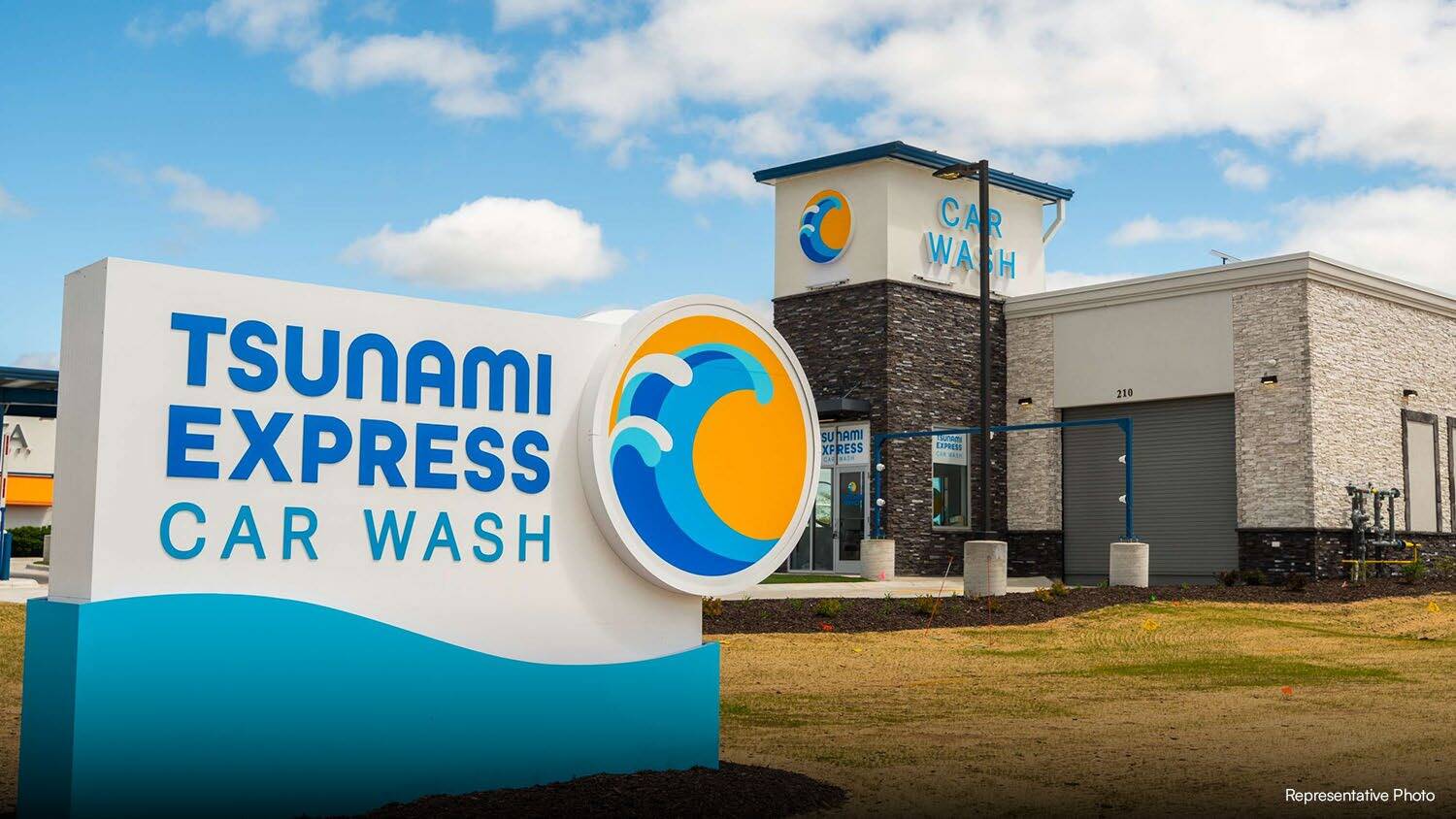 6449 S Whitnall Edge Rd, Franklin, WI for sale Primary Photo- Image 1 of 4