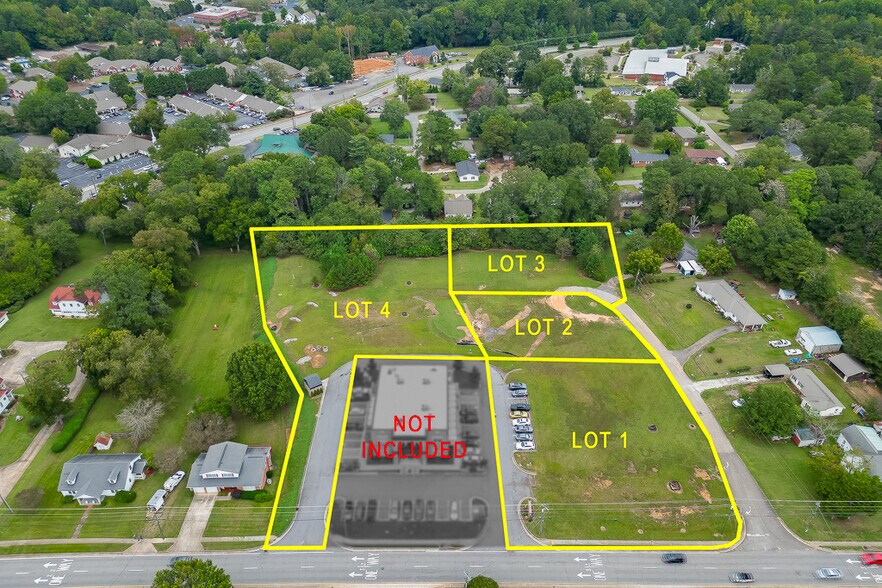208 Pirkle Ferry Rd, Cumming, GA à vendre - Photo du bâtiment - Image 1 de 13