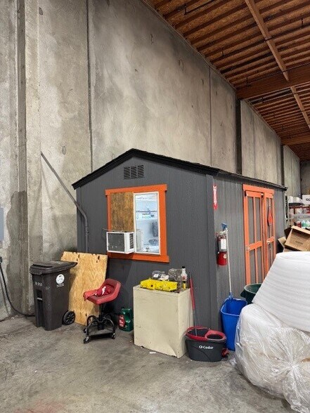 2265-2295 Davis Ct, Hayward, CA à louer - Photo du bâtiment - Image 3 de 3