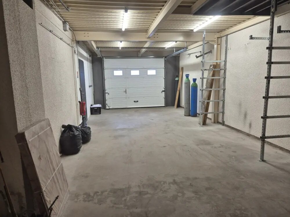 Industriel dans Annecy à vendre Photo intérieure- Image 1 de 10