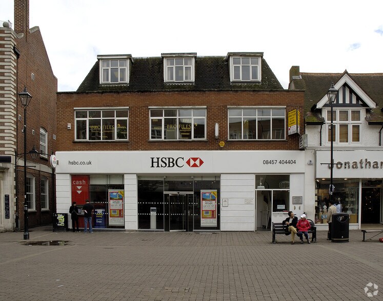 61-63 High St, Staines à vendre - Photo du bâtiment - Image 2 de 3