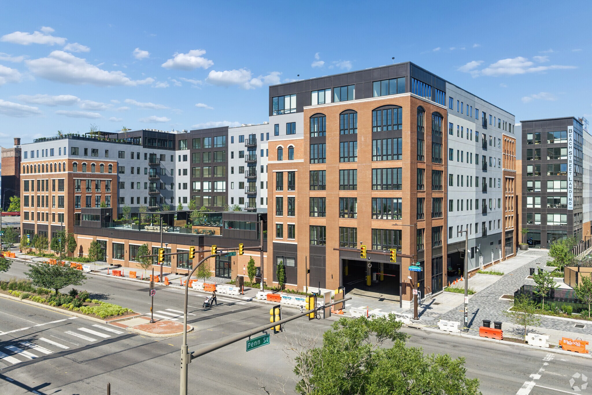700 N Delaware Ave, Philadelphia, PA for lease Primary Photo- Image 1 of 22