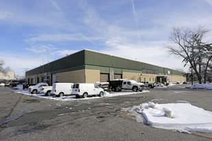 102 Queens Dr, King Of Prussia PA - Warehouse