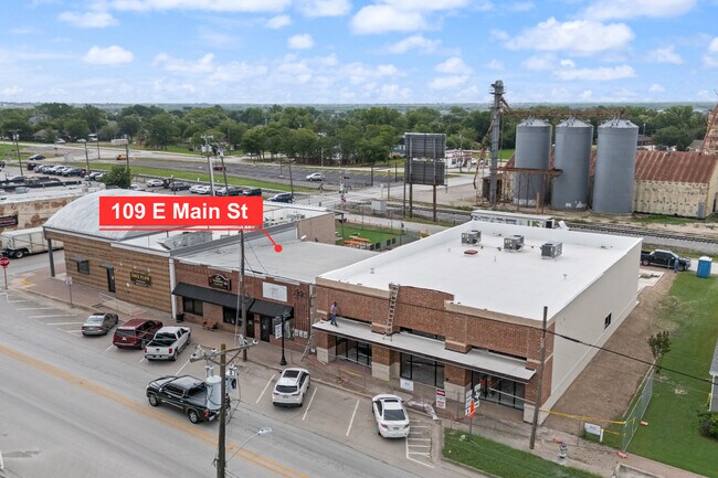 More details for 109 W Main St, Royse City, TX - Office for Lease