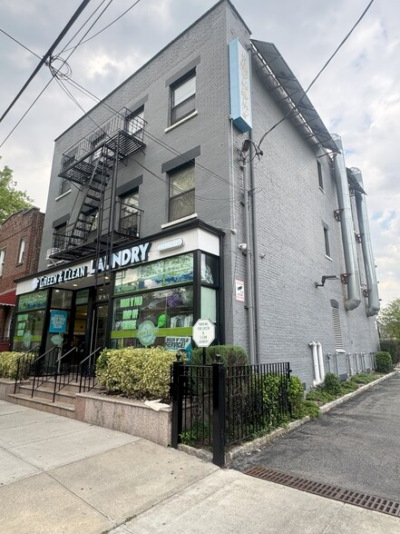 425 S 8th Ave, Mount Vernon, NY for sale - Building Photo - Image 2 of 4