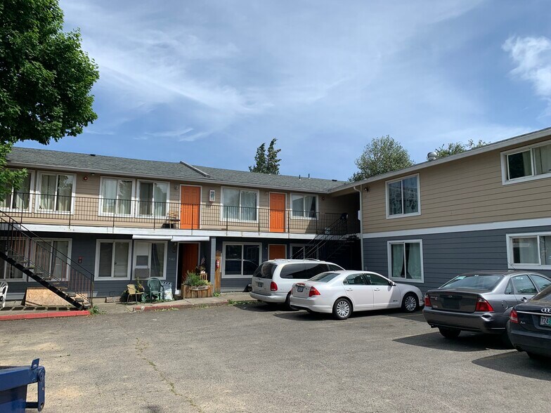 5136-5154 SE 17th Ave, Portland, OR à vendre - Photo du bâtiment - Image 2 de 7