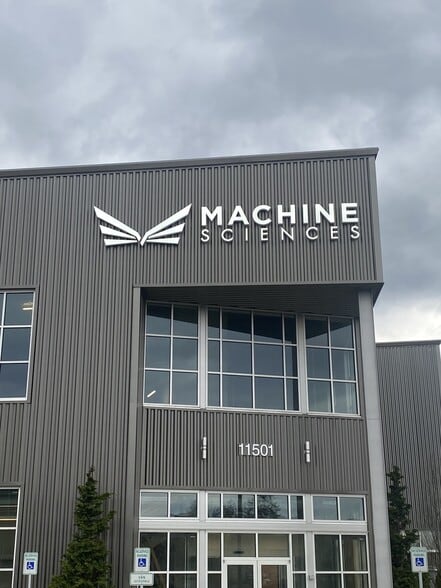 11501 SW Amu St, Tualatin, OR for sale - Building Photo - Image 2 of 14