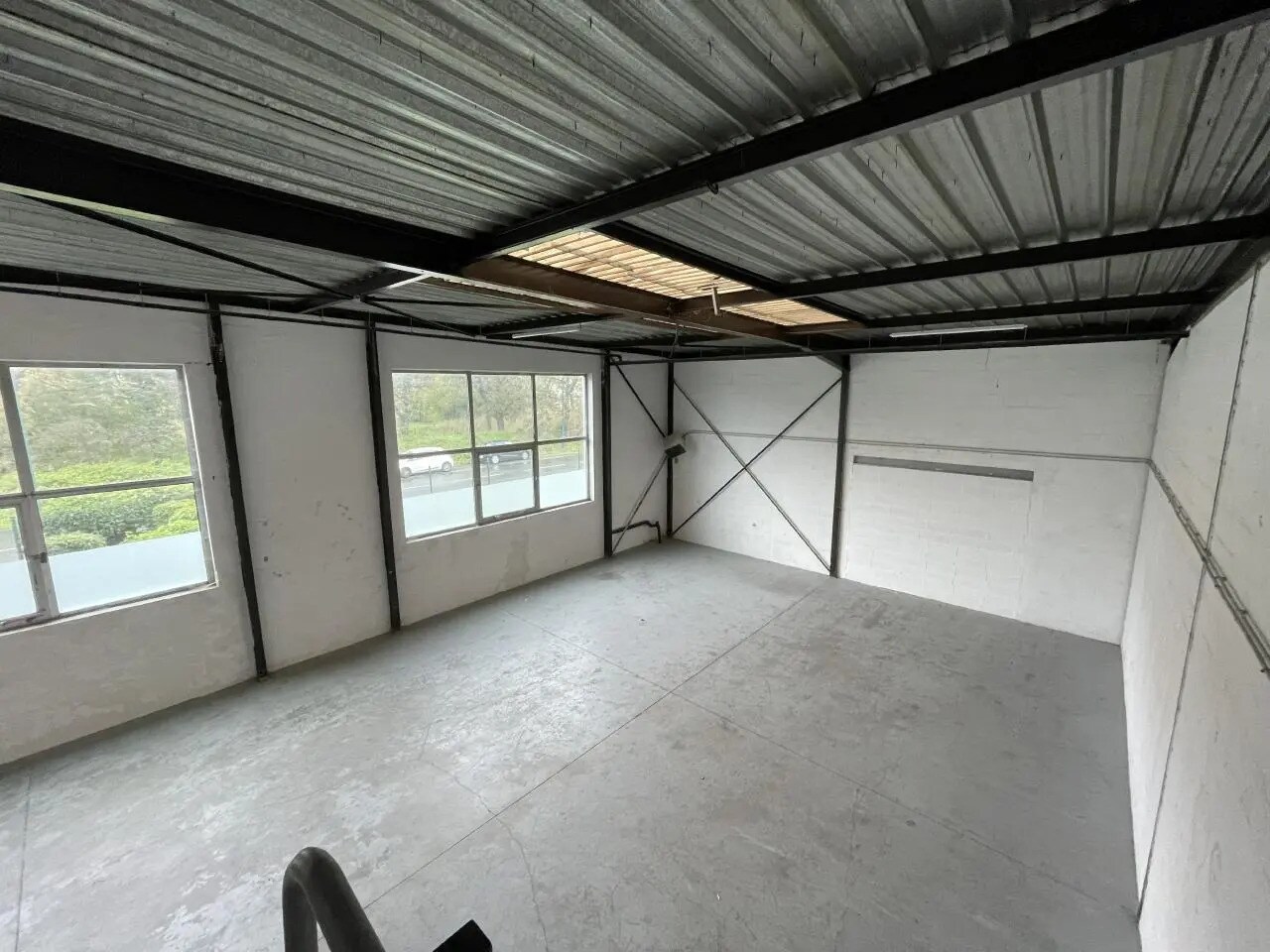 Flex in SAINT-OUEN-L'AUMONE for lease Interior Photo- Image 1 of 12