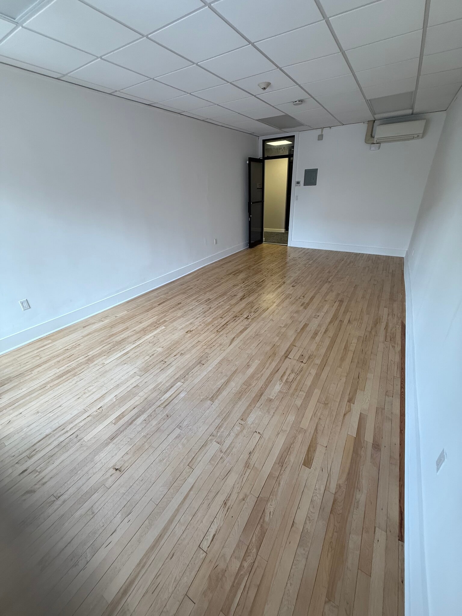 211-225 Harrison Ave, Harrison, NY for lease Interior Photo- Image 1 of 4