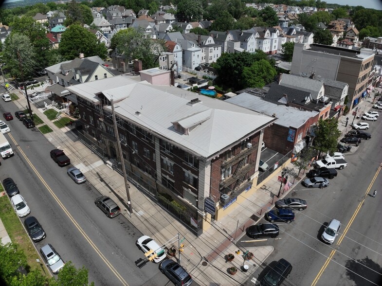 638 Mount Prospect Ave, Newark, NJ for sale - Matterport Community - Image 3 of 37