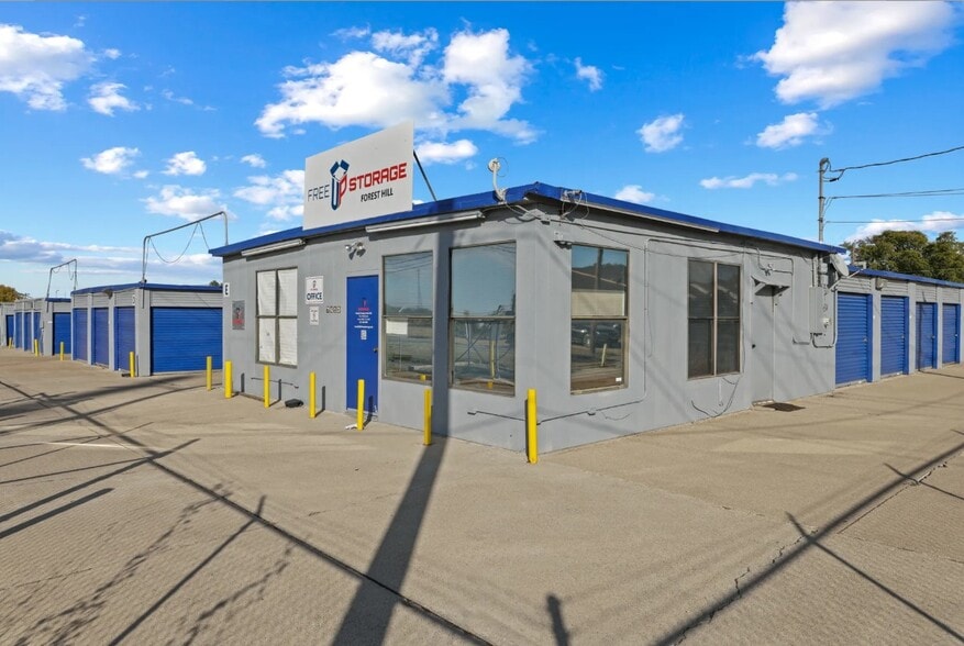 7413 Wichita St, Fort Worth, TX for lease - Primary Photo - Image 1 of 9