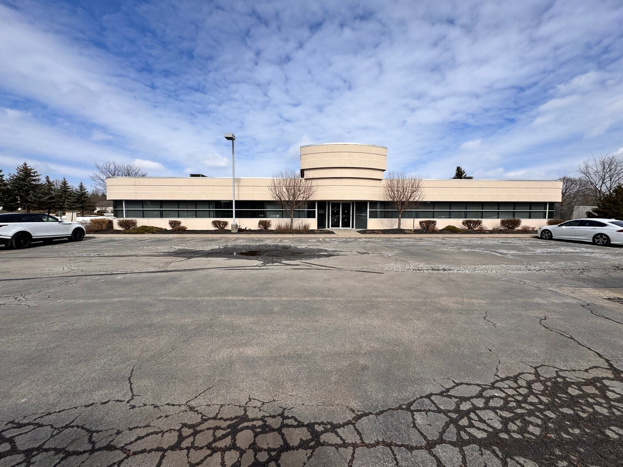 17 Beresford Ct, Amherst, NY for sale Building Photo- Image 1 of 11