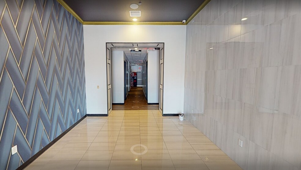 8401 Westheimer, Houston, TX à louer - Numérisation 3D de Matterport - Image 2 de 7