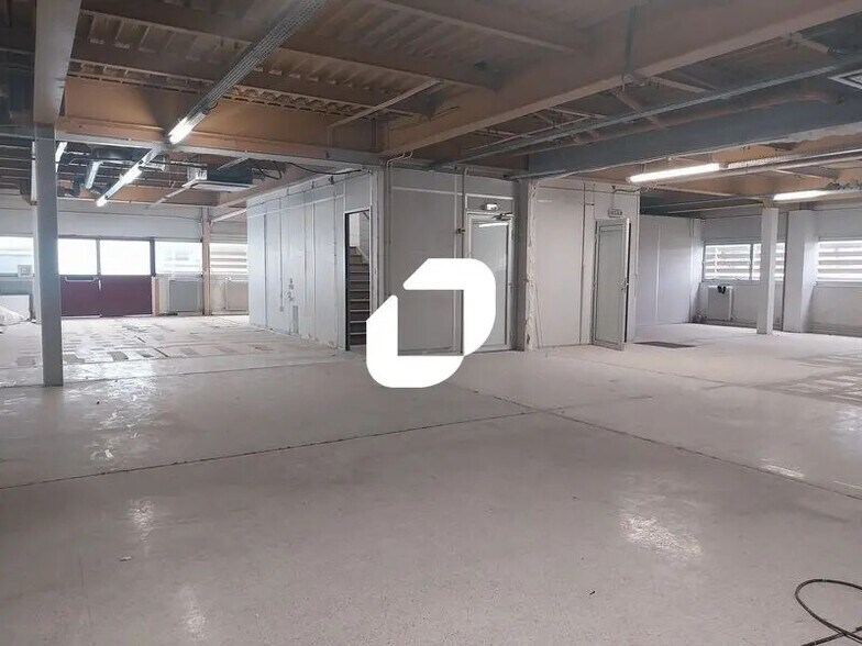 Flex dans Plaisir à louer - Photo du bâtiment - Image 3 de 18