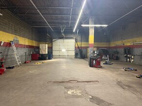 200 W Padonia Rd, Timonium, MD for lease Interior Photo- Image 1 of 7