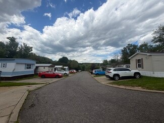 More details for 1-21 Dinardo Mnr, Imperial, PA - Multifamily for Sale
