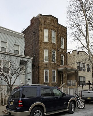 Plus de détails pour 42 Poplar St, Jersey City, NJ - Multi-résidentiel à vendre