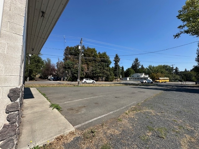 427 Troy Rd, Moscow, ID à vendre - Photo du bâtiment - Image 2 de 36