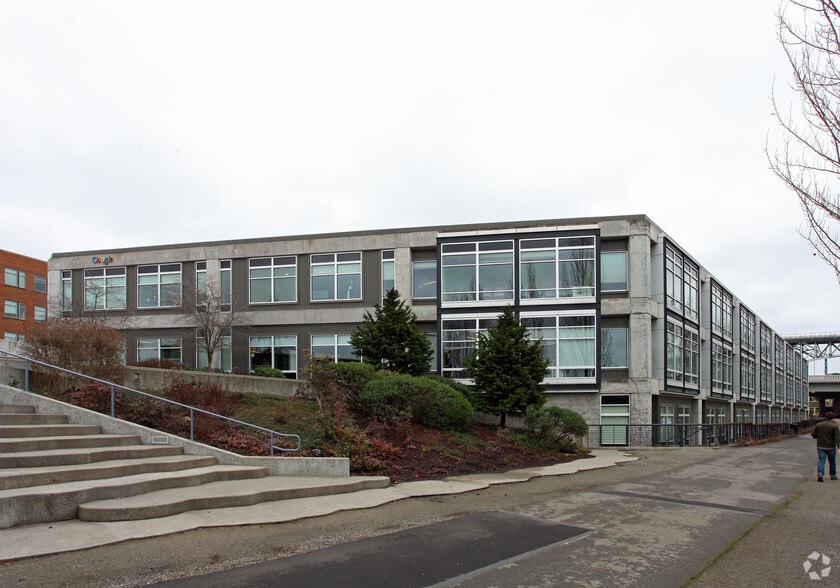 651 N 34th St, Seattle, WA for lease - Building Photo - Image 2 of 8