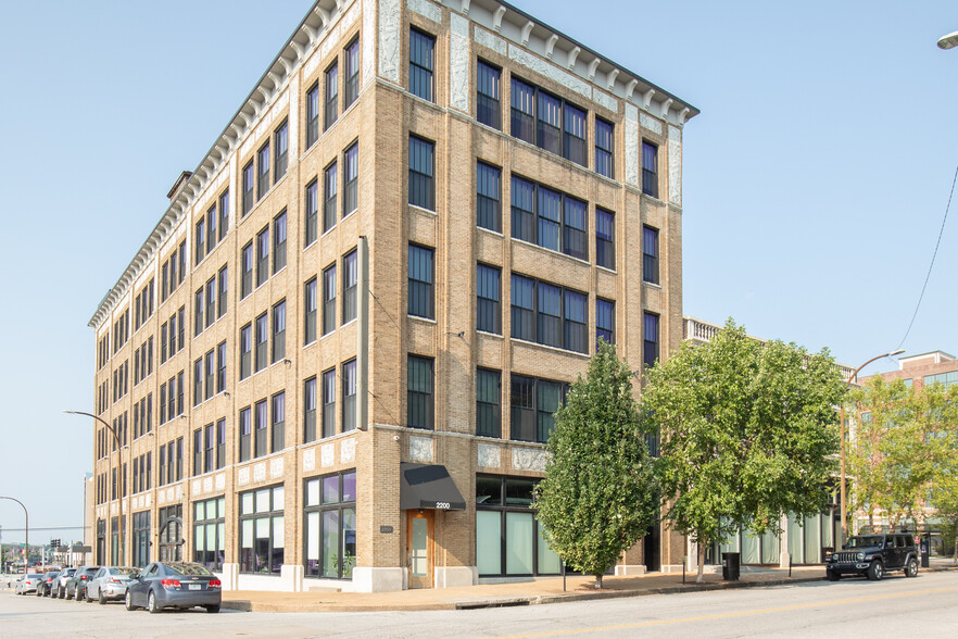 2206 Locust St, Saint Louis, MO for lease - Building Photo - Image 2 of 59