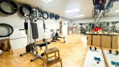 Madrid, MAD 28017 - Unit 01 - - Interior Photo - Image 1 of 17