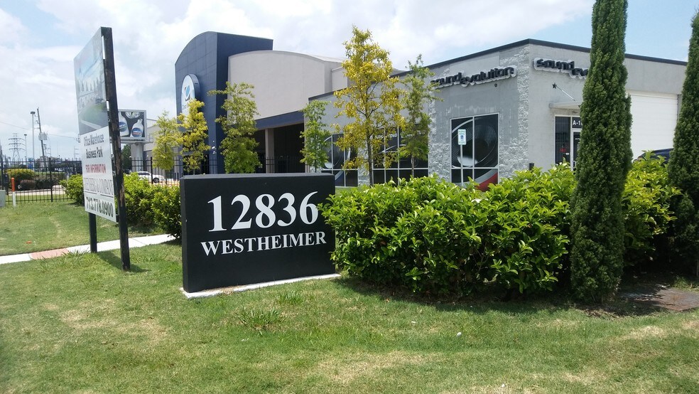 12836 Westheimer Rd, Houston, TX à louer - Photo du bâtiment - Image 2 de 2