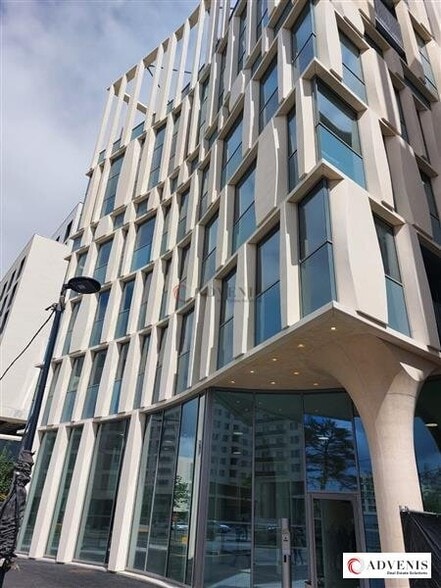 Office in Bordeaux for lease - Building Photo - Image 2 of 11