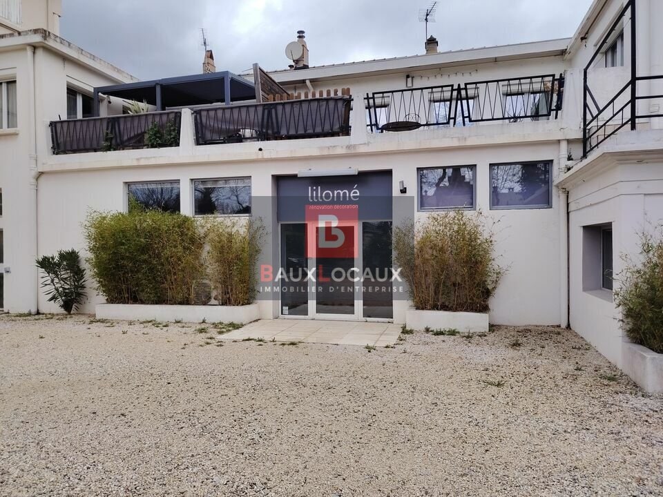 Office in Salon-de-Provence for lease Building Photo- Image 1 of 6