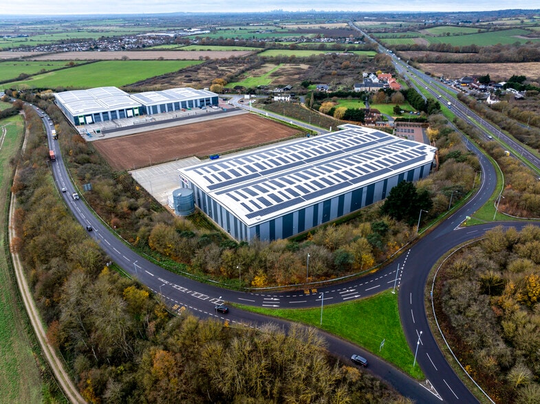 London Brentwood Commercial Park, West Horndon à louer - Aérien - Image 3 de 3