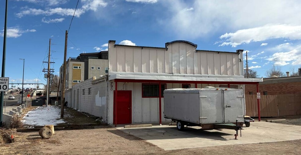 790 W Evans Ave, Denver, CO à louer - Photo du bâtiment - Image 2 de 5